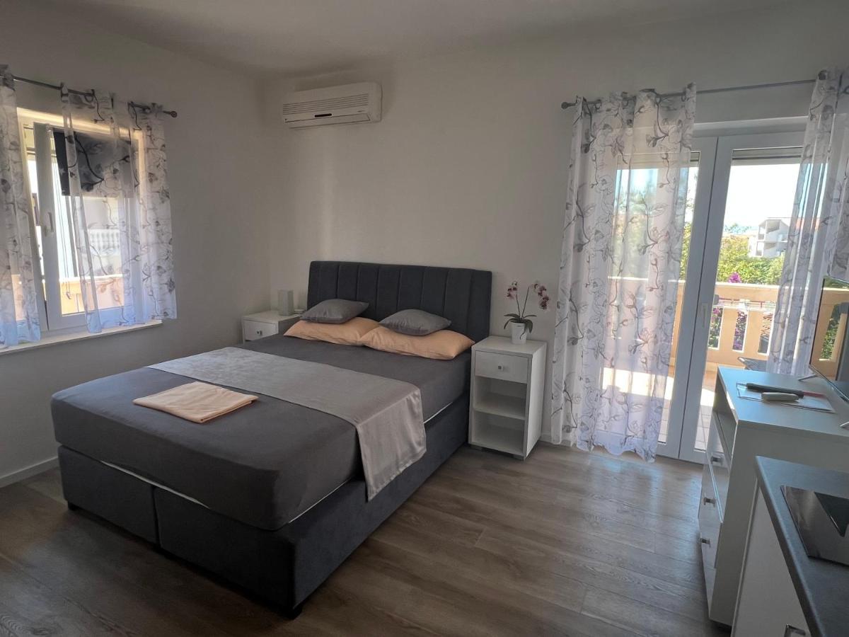 Apartments Villa Zdrava Trogir Exterior photo
