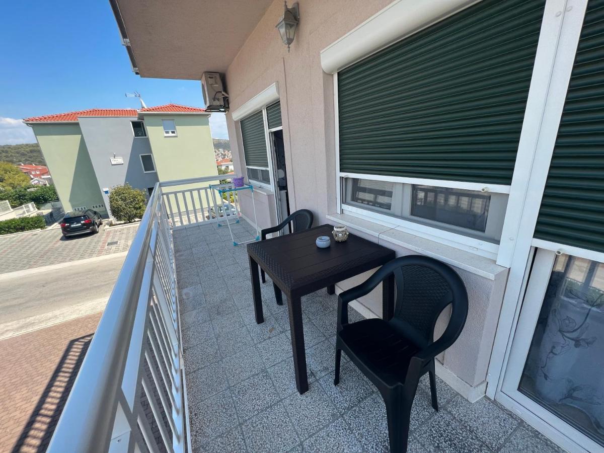 Apartments Villa Zdrava Trogir Exterior photo