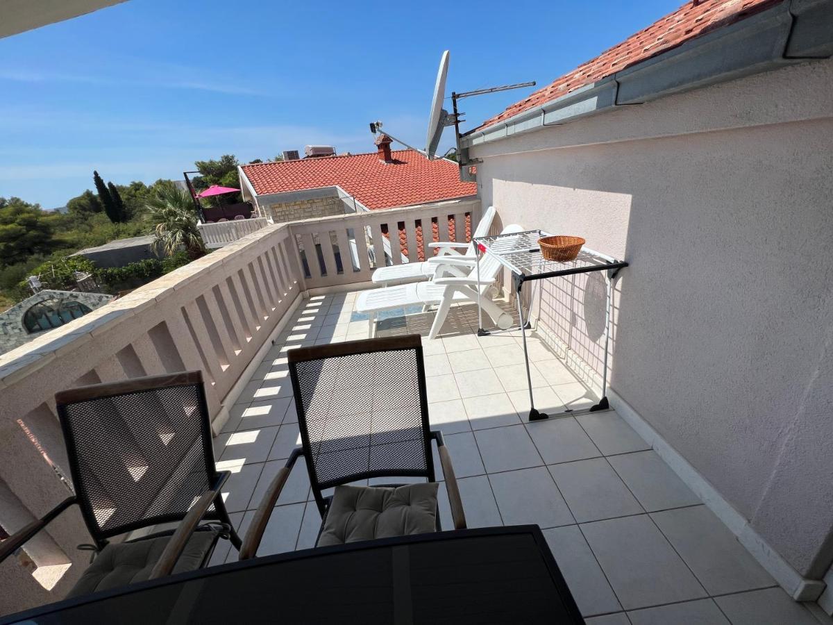 Apartments Villa Zdrava Trogir Exterior photo
